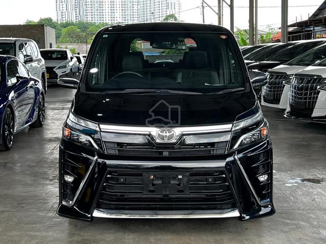 2021 Toyota VOXY 2.0 ZS KIRAMEKI III (A) - 1