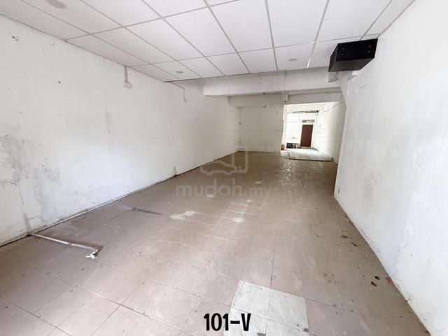 BELOW MARKET !! 1377ft Johan Setia Double Storey Shoplot Klang 1
