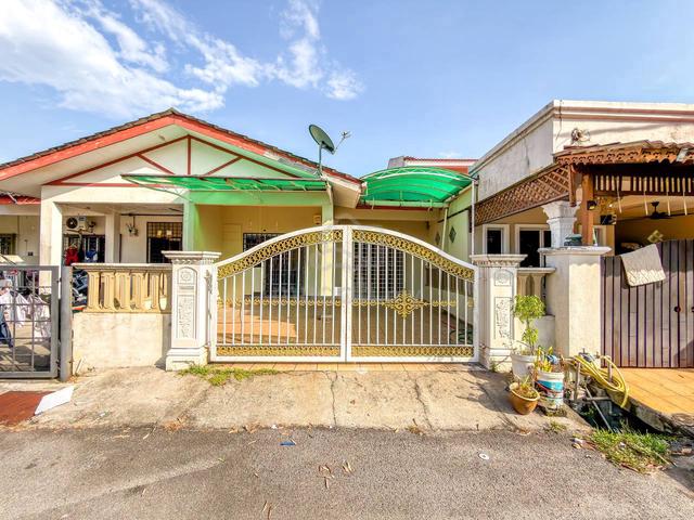 FACING OPEN Single Storey Terrace Fasa 4 Bandar Tasik Kesuma, Semenyih 1