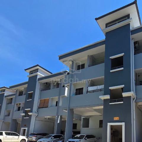 The Colonnades Condominium 1