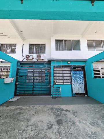 Rumah area Kempadang, Tanjung Lumpur berhampiran Pantai Sepat, Cempaka 1