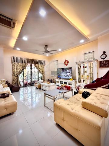 Double-Storey Semi-Detached Home in Greenlane 1