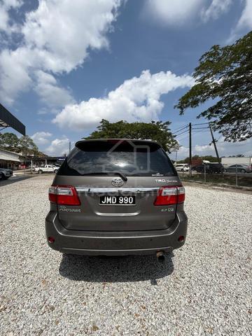 2011 Toyota FORTUNER 2.7 V TRD SPORTIVO (A) - 4