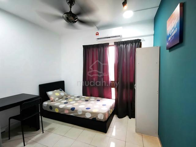 Exclusive Medium Room with queen bed @ Palm Spring, Kota Damansara 1