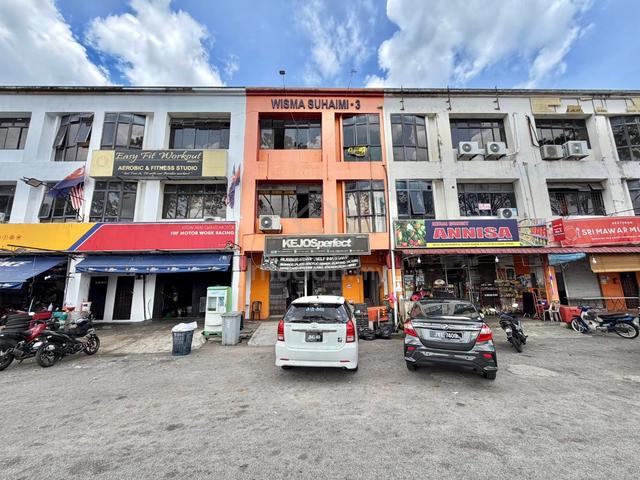 3 Storey Shop Lot Taman Mawar Pasir Gudang Available For Sale 1
