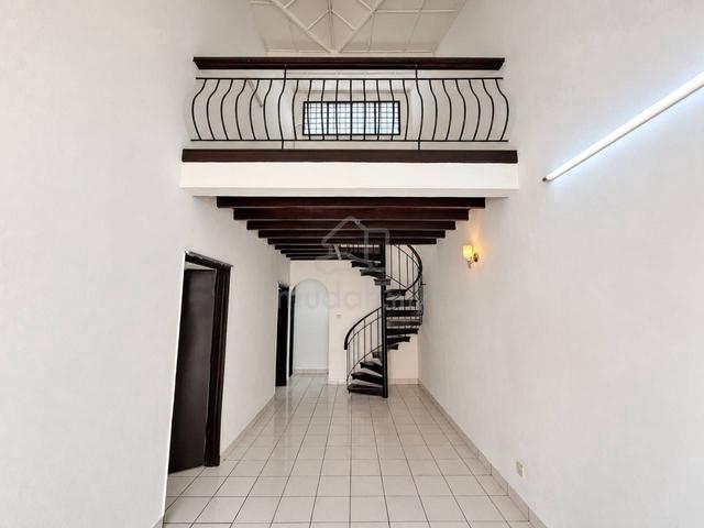 TAMAN MOLEK Johor Bahru 1.5 Storey House For Sale 1