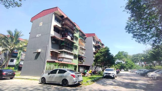 Flat PKNS Seksyen 24 Shah Alam 1
