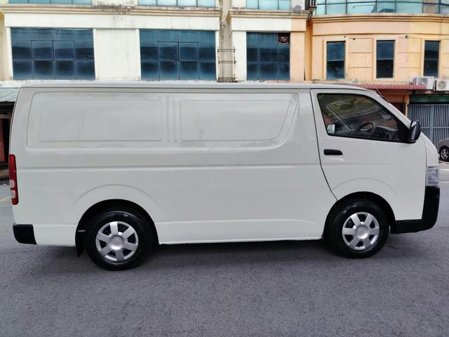 2010 Toyota Hiace 2.5 (M) Panel Van - 4