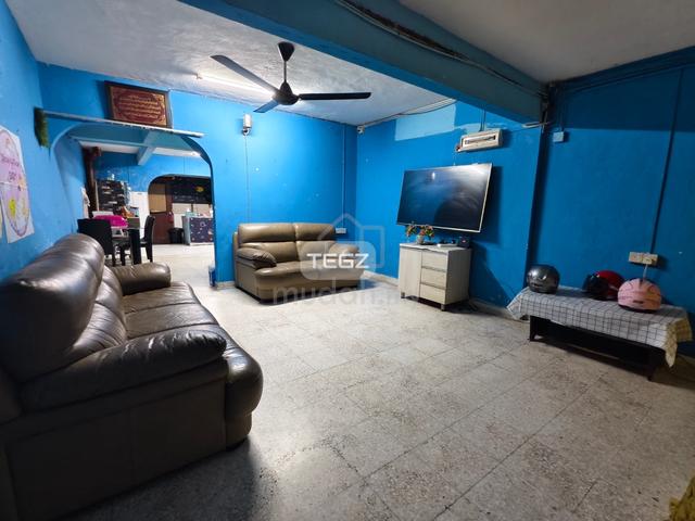 Sri Muda Sek 25 Shah Alam 3 Storey House Good Condition Full Loan 1