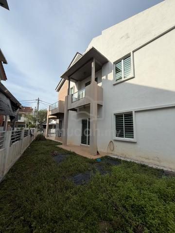 2706 sq ft 2 Storey Inter Corner Terrace near Lotus & Aeon Mall 1