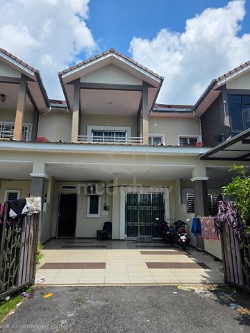 Teres dua tingkat Taman kamunting mutiara untuk dijual 1