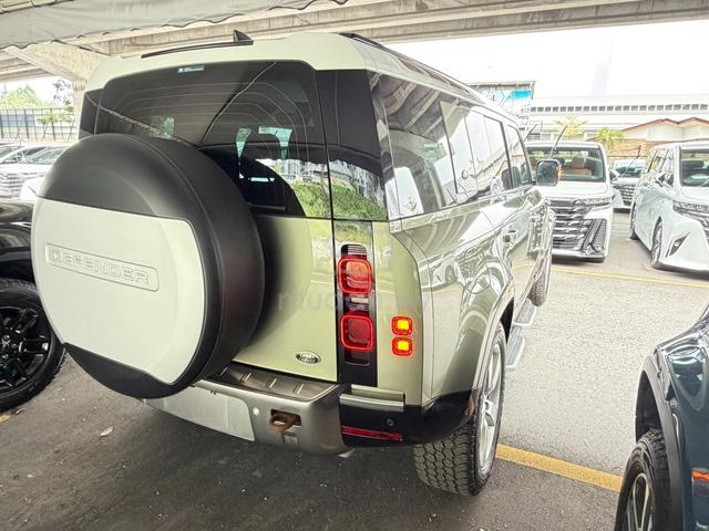 2022 Land Rover DEFENDER 2.0 110 SE Air-Matic Unrg - 5