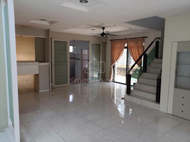 Batu Pahat Banang Golf Luxury Bungalow 5