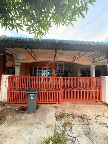 Rumah Sewa Pekan Nanas 1