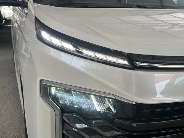 2023 Toyota VOXY 2.0 S-Z (A) - 5