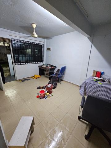 Flat Taman Ungku Tun Aminah 1