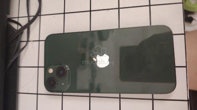 IPhone 13 - photo 2 of 6