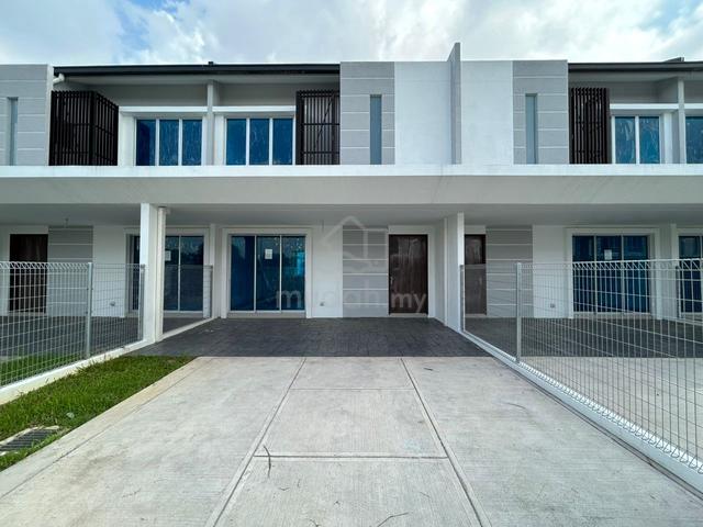 Double Storey House Aralia Kota Bayuemas Bukit Tinggi, Klang 1