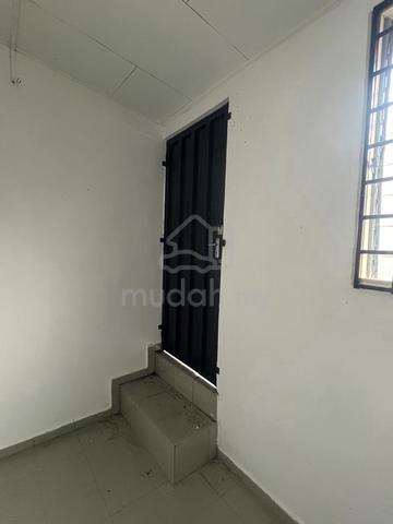 Jalan Lembing Puteri Wangsa Bestari Indah  3 Bed Unfurnished 2