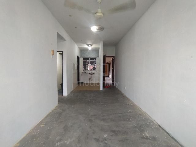 Flat for Sale, 3 Bedroom, 650 sq.ft, Rampai Idaman, Damansara Damai ...