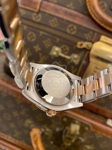 Carousel Image