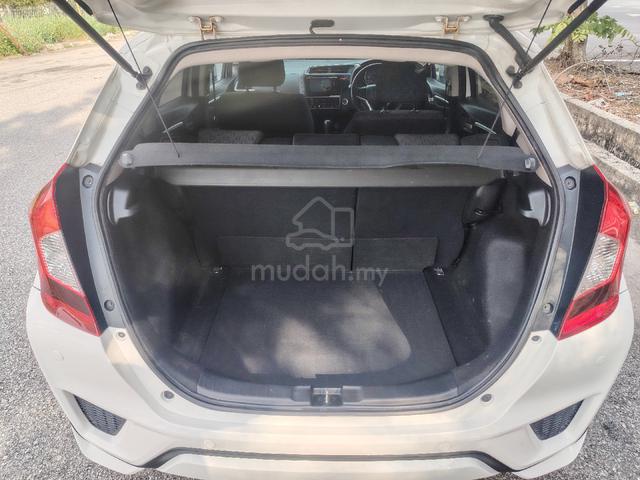 2016 Honda JAZZ 1.5 V (A) - 5