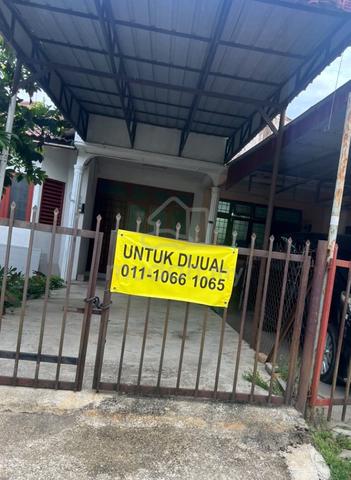 Rumah Teres Wakaf Bharu Dekat Masjid Untuk dijual 1