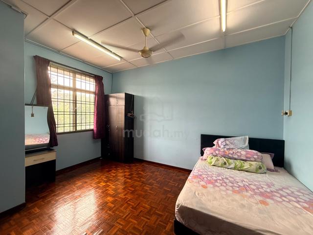 Room for rent @Taman Setia Indah( Mount Austin /Kempas) Johor 1