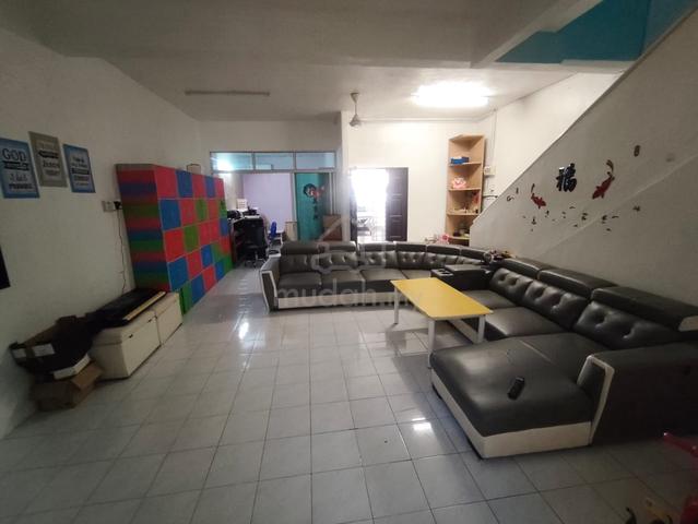 2 Storey Terrace | 1,812sqft | Family Home | Freehold | Alma 1