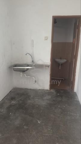 3sty Shop Lot Batu Maung( Allow Foreign Workers) 1