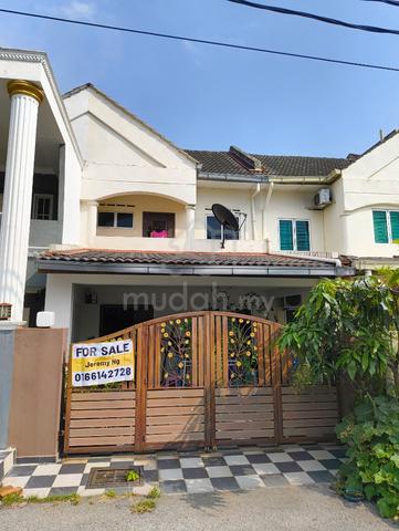 Puchong Intan 2 Storey House For Sale! 1