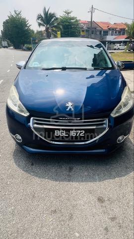 2014 Peugeot 208 1.6 VTI ALLURE (A) - 1
