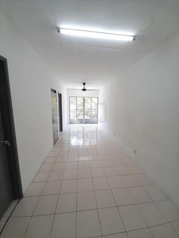 Vista Shop Apartment (Damansara Damai) 1