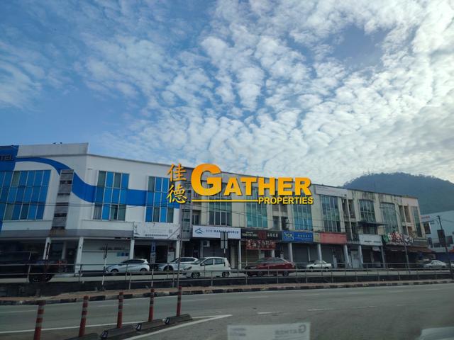 Value Buy 3 Storey Shop along Jalan Maju facing busy main road 1