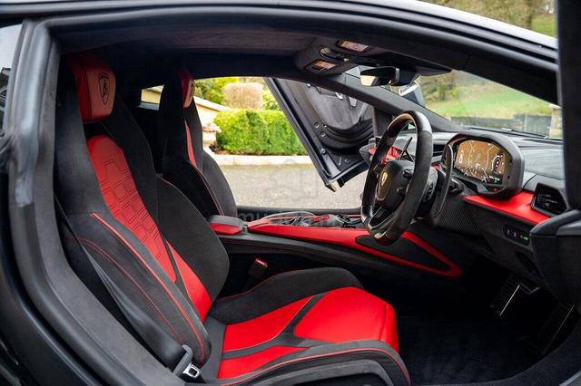 1300km 2025 Lamborghini REVUELTO 6.5 V12 - 4
