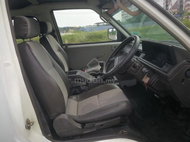 2010 Nissan VANETTE 1.5 C22 WINDOW VAN LOAN KEDAI - 5