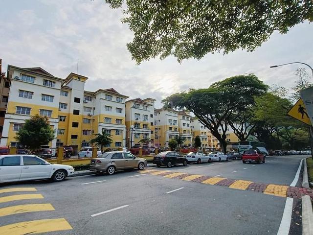 Seri Baiduri Apartment (Bukit Indah) 4