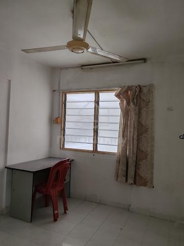 Taman Pekaka Apartment 4