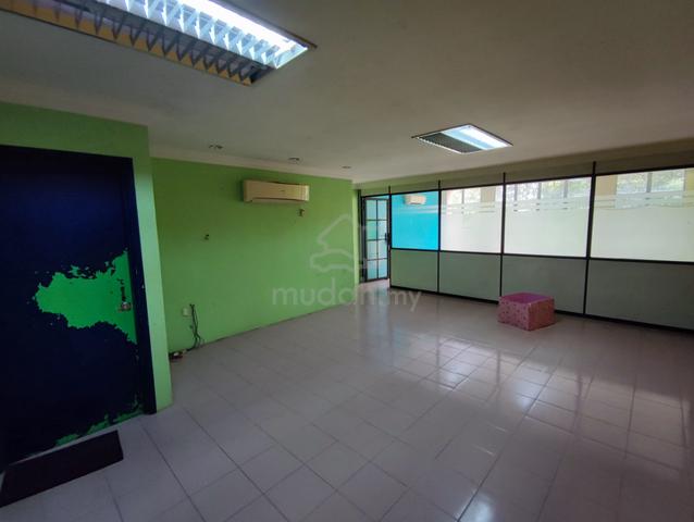First Floor Office Space / Rumah Kedai at Jalan Semambu (4 Airconds) 2