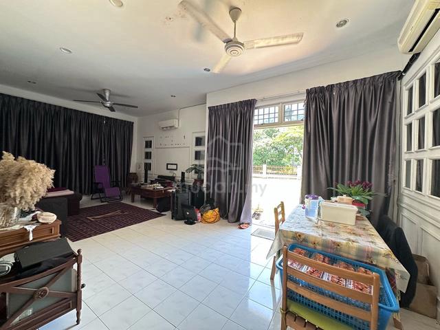 AMBANGAN HEIGHT Semi D Corner Lot 1