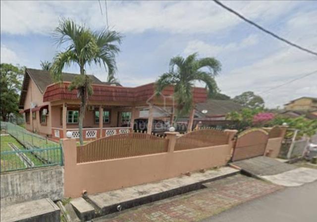 Single Storey Semi-D Corner Lot 1