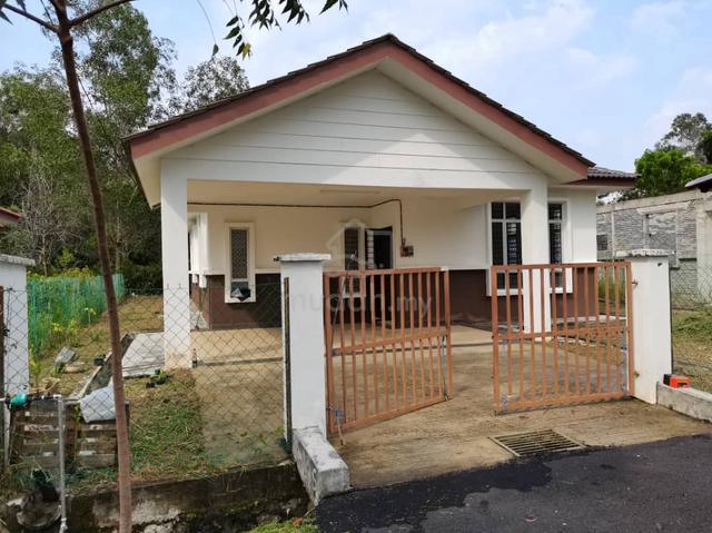Freehold Banglo Setingkat Mahkota Hill Tasik Senangin Lenggeng N9 1