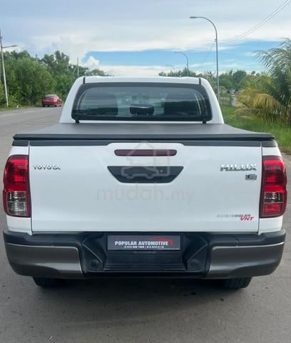 Full Loan 2023 Toyota HILUX 2.4E Auto - 4