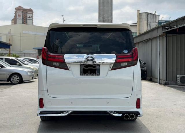SUNROOF 360 CAM 2017 Toyota ALPHARD 2.5 SC (A) - 4