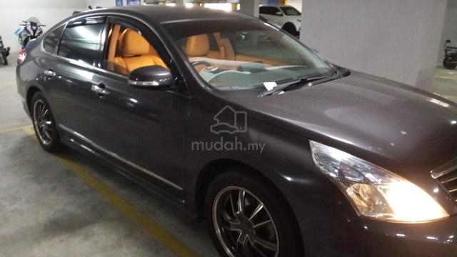 Nissan Teana 2.0 - 1