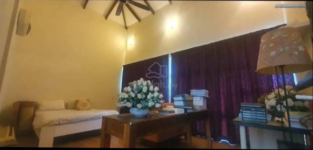 Bungalow FOR SALEEE 1