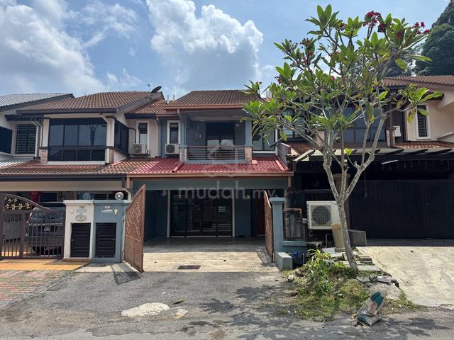 [Gated Guarded] 2.5 Storey Terrace House Ampang Saujana, Hulu Langat 1