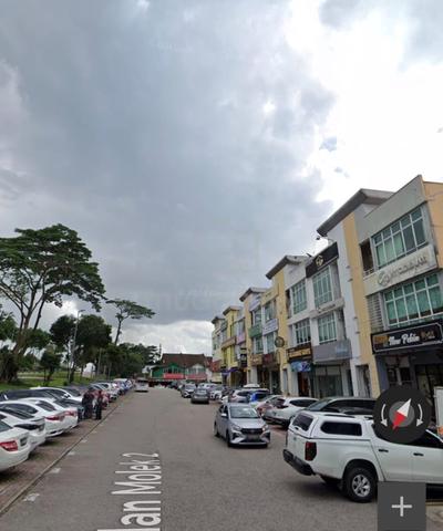 F/Main Road, Same Row W Bank, 3.5 Storey Shoplot @ Taman Molek 1