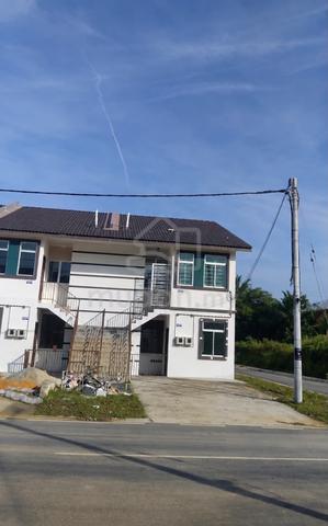 Townhouse taman scientex senai seelong 30k cashback full loan 1