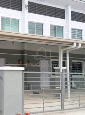 Double storey terrace house for rent 1